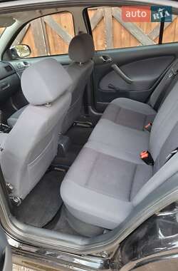 Лифтбек Skoda Octavia 2009 в 