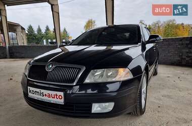 Лифтбек Skoda Octavia 2012 в 