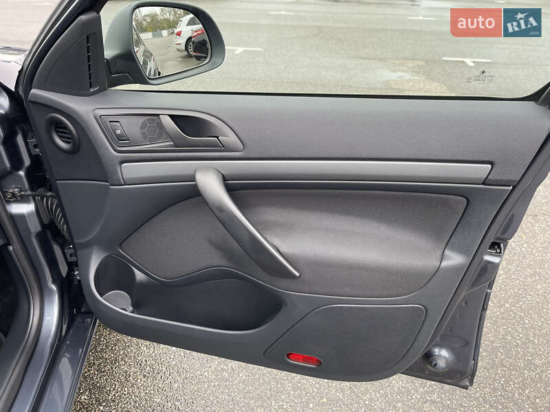 Лифтбек Skoda Octavia 2009 в Киеве