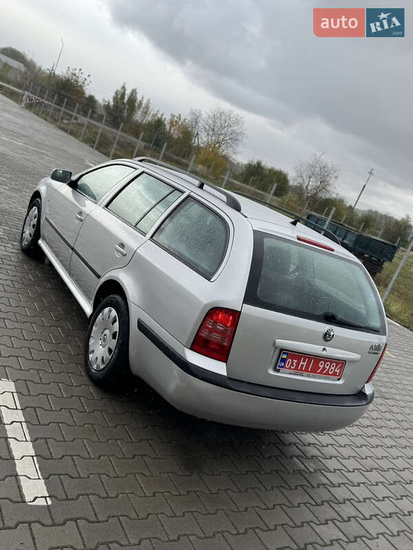 Універсал Skoda Octavia 2006 в Нововолинську