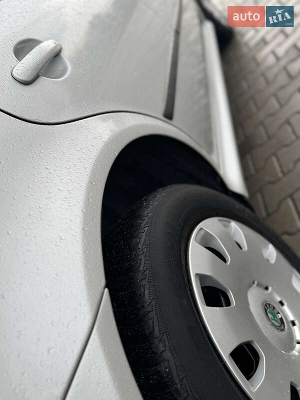 Універсал Skoda Octavia 2006 в Нововолинську