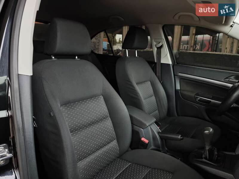 Лифтбек Skoda Octavia 2012 в Виннице