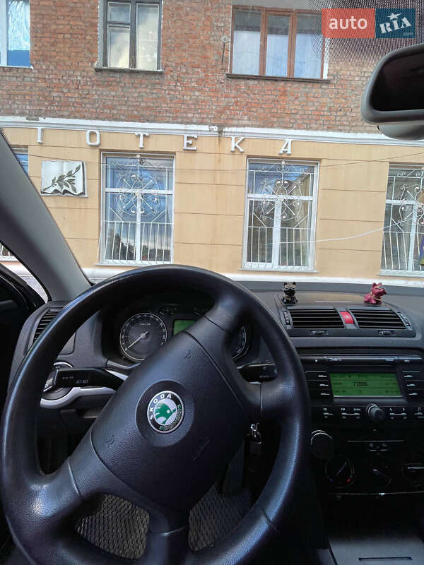 Лифтбек Skoda Octavia 2005 в Коростене