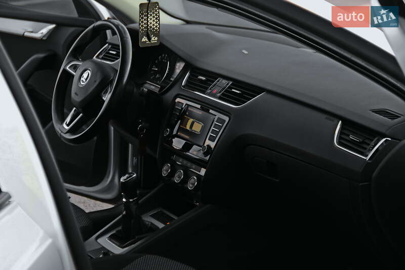Универсал Skoda Octavia 2017 в Днепре