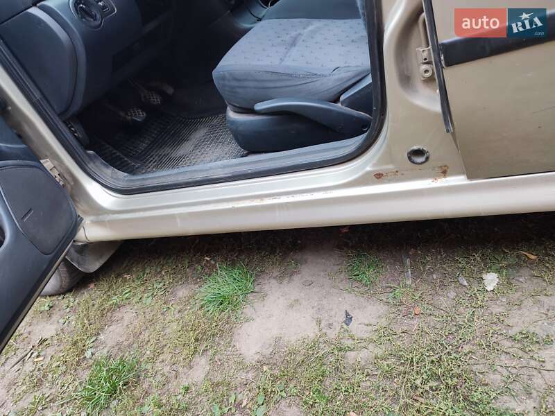 Ліфтбек Skoda Octavia 2004 в Миргороді фото 6 Ліфтбек Skoda Octavia 2004 в Миргороді