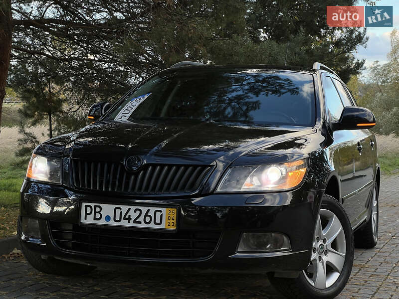 Универсал Skoda Octavia 2010 в 