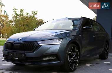Универсал Skoda Octavia 2021 в 