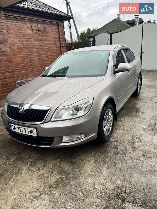 Лифтбек Skoda Octavia 2012 в Знаменке