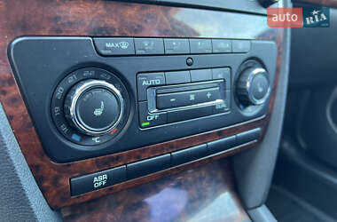 Лифтбек Skoda Octavia 2011 в 