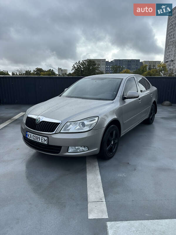 Лифтбек Skoda Octavia 2010 в Киеве