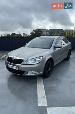 Лифтбек Skoda Octavia 2010 в 