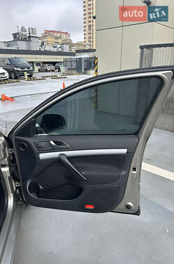 Лифтбек Skoda Octavia 2010 в 