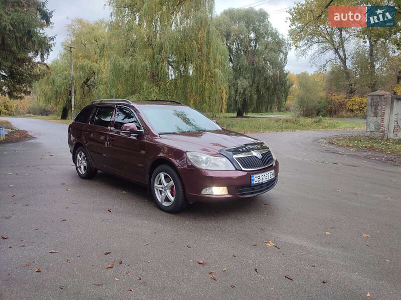 Универсал Skoda Octavia 2010 в 
