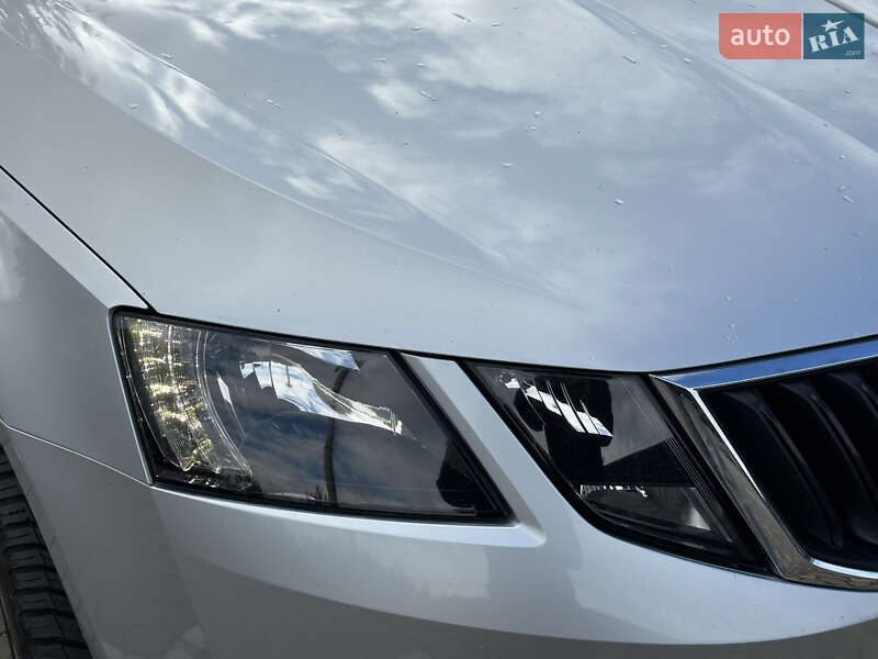 Универсал Skoda Octavia 2020 в Луцке фото 11 Универсал Skoda Octavia 2020 в Луцке