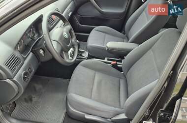 Ліфтбек Skoda Octavia 2010 в 