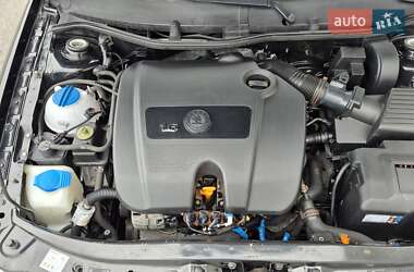 Ліфтбек Skoda Octavia 2010 в 