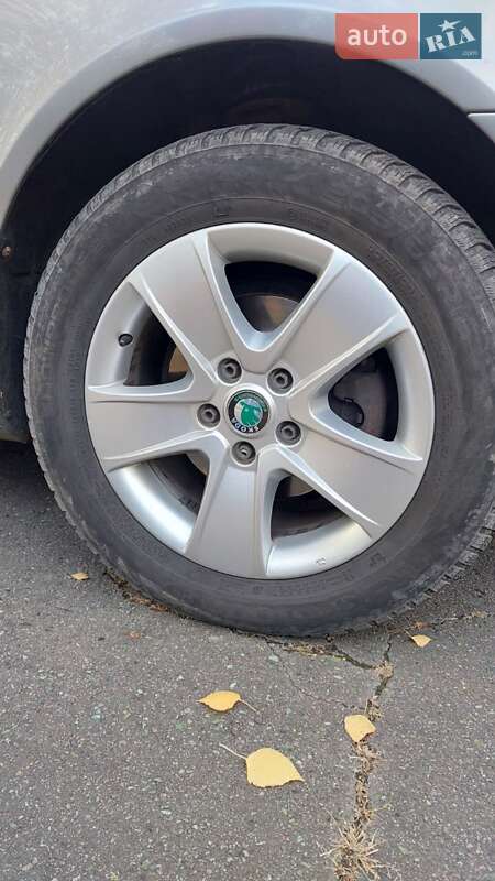 Универсал Skoda Octavia 2012 в Лозовой фото 3 Универсал Skoda Octavia 2012 в Лозовой