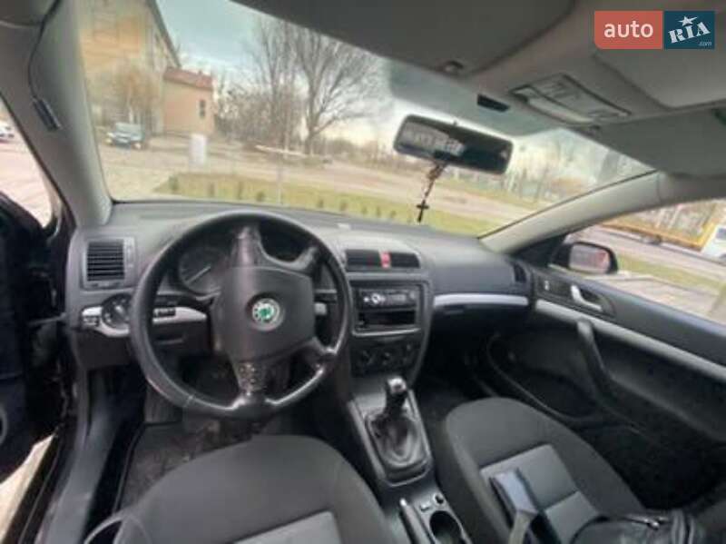 Лифтбек Skoda Octavia 2006 в Калуше