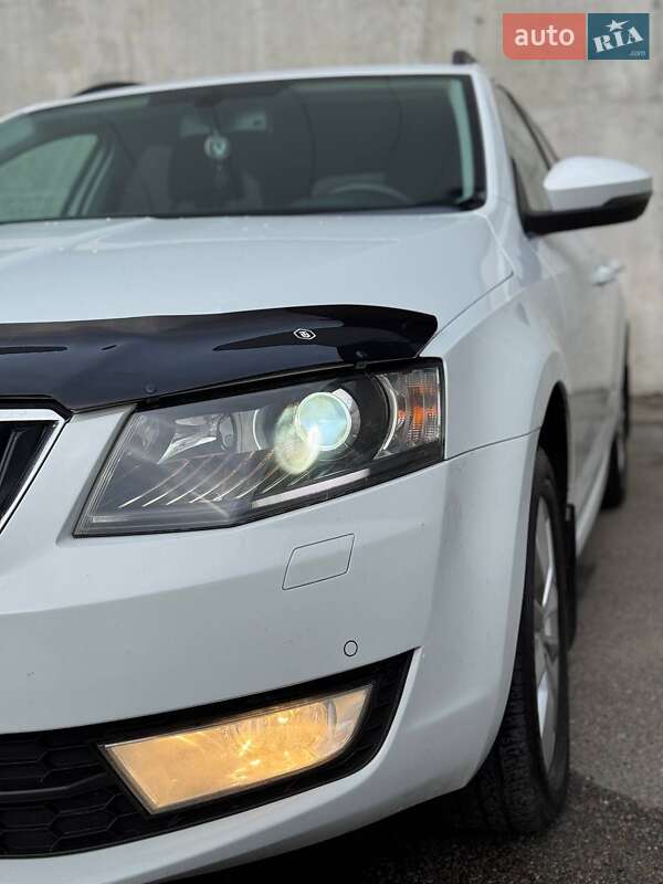 Универсал Skoda Octavia 2016 в Киеве фото 10 Универсал Skoda Octavia 2016 в Киеве