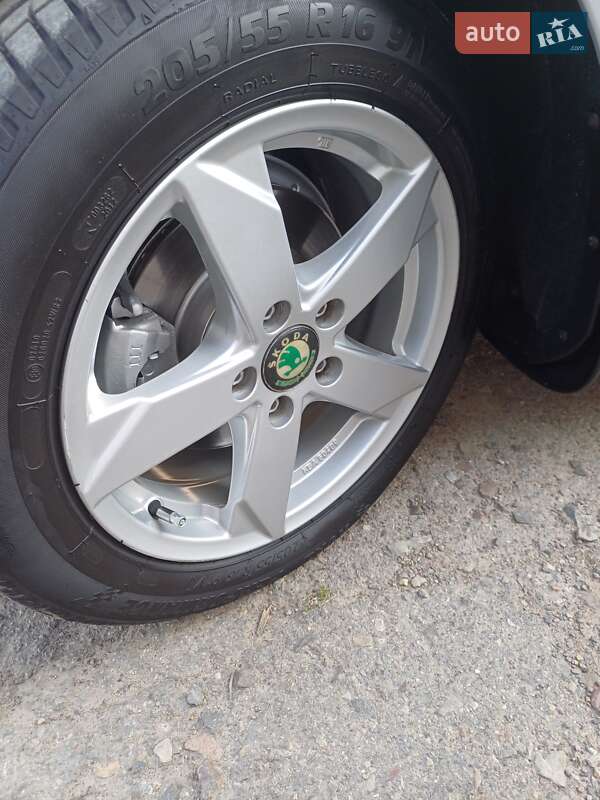 Універсал Skoda Octavia 2011 в Львові