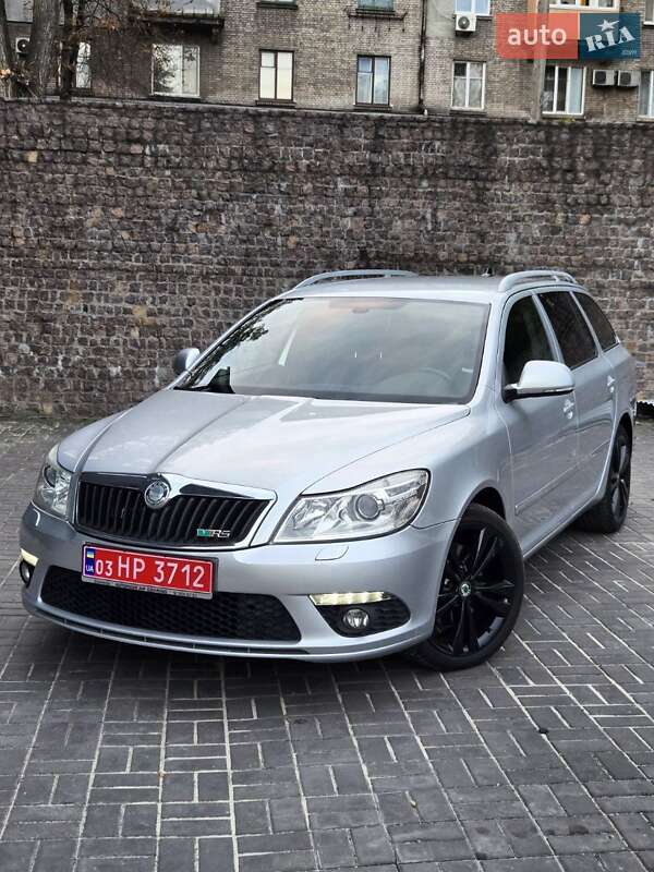 Универсал Skoda Octavia 2010 в Каменском фото Универсал Skoda Octavia 2010 в Каменском
