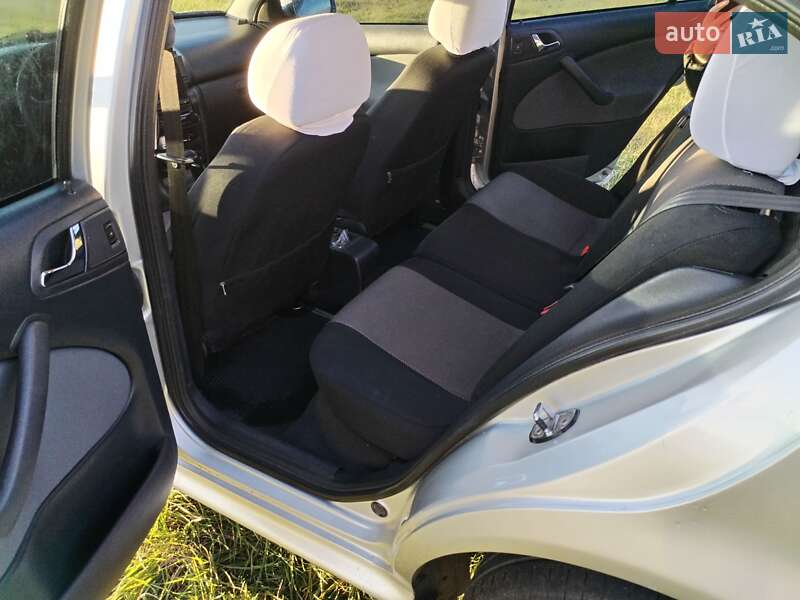 Ліфтбек Skoda Octavia 2006 в Шептицькому