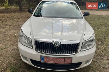 Універсал Skoda Octavia 2010 в Дніпрі