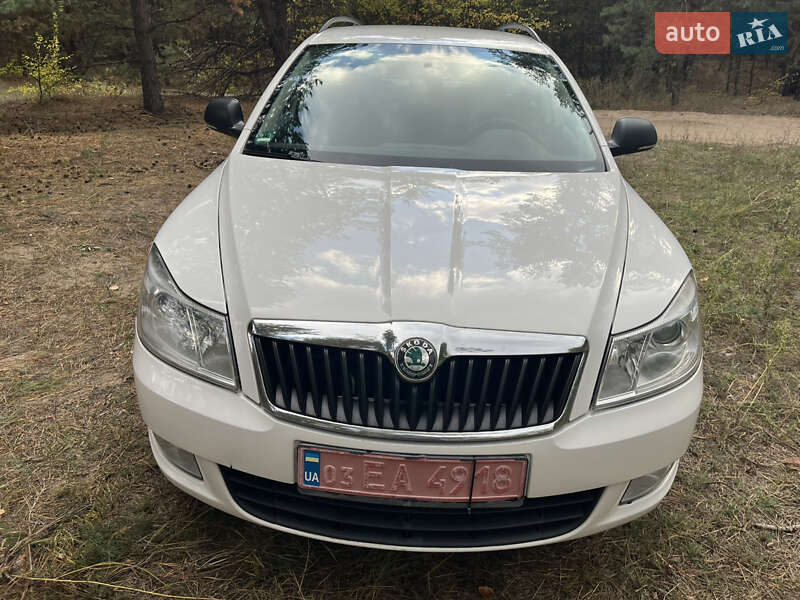Универсал Skoda Octavia 2010 в 