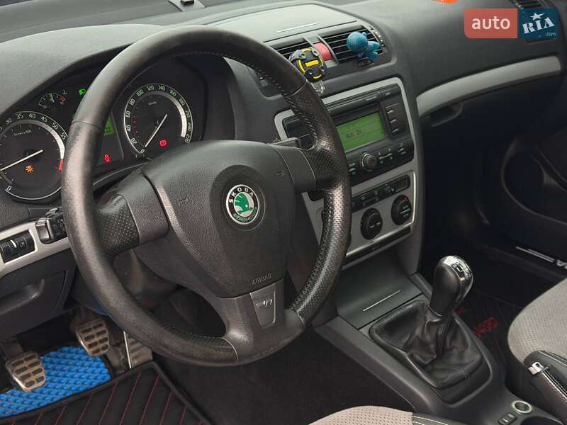 Лифтбек Skoda Octavia 2006 в Харькове