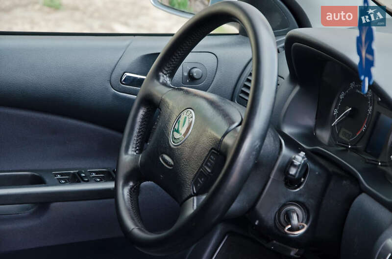 Лифтбек Skoda Octavia 2004 в Нежине