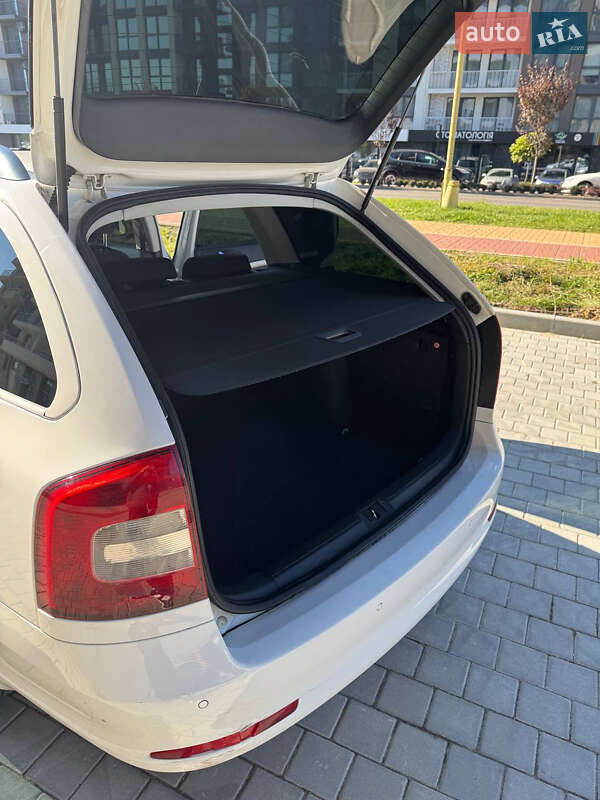 Универсал Skoda Octavia 2011 в Ужгороде фото 34 Универсал Skoda Octavia 2011 в Ужгороде
