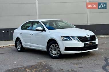 Ліфтбек Skoda Octavia 2019 в Києві