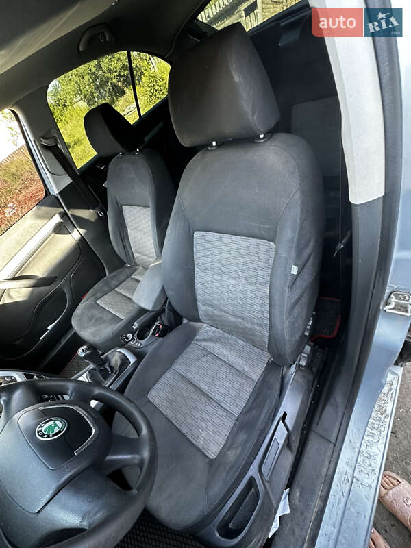 Лифтбек Skoda Octavia 2009 в Хороле фото 8 Лифтбек Skoda Octavia 2009 в Хороле