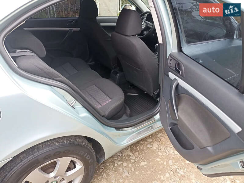 Ліфтбек Skoda Octavia 2010 в Ужгороді фото 25 Ліфтбек Skoda Octavia 2010 в Ужгороді