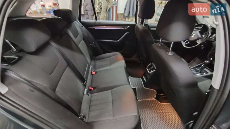 Універсал Skoda Octavia 2017 в Києві фото 60 Універсал Skoda Octavia 2017 в Києві