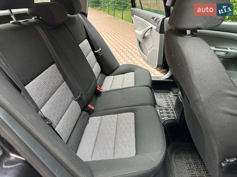 Универсал Skoda Octavia 2010 в Киеве фото 45 Универсал Skoda Octavia 2010 в Киеве