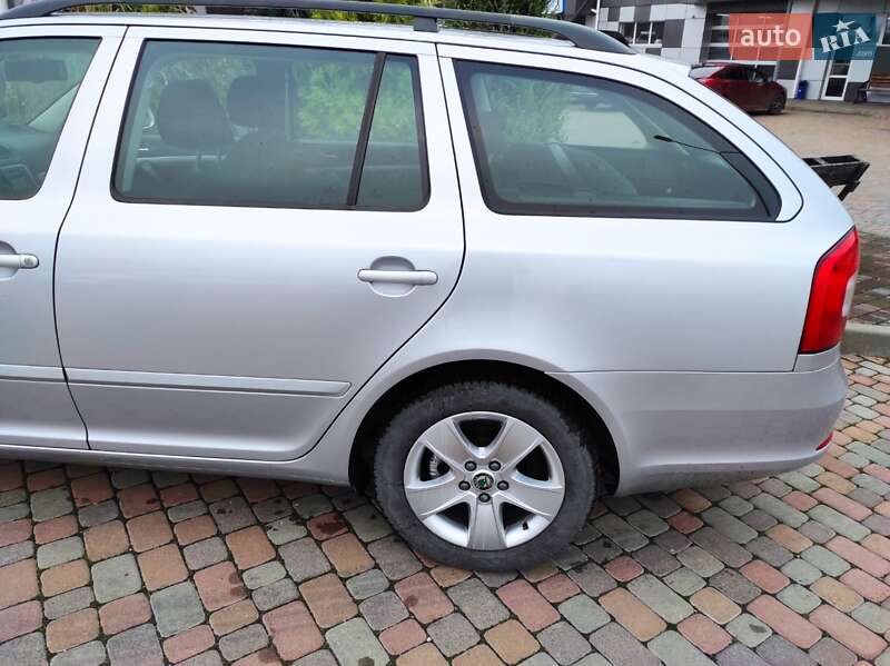 Универсал Skoda Octavia 2010 в Сарнах фото 35 Универсал Skoda Octavia 2010 в Сарнах