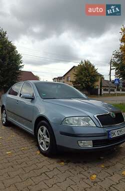 Лифтбек Skoda Octavia 2006 в  фото 2 Лифтбек Skoda Octavia 2006 в