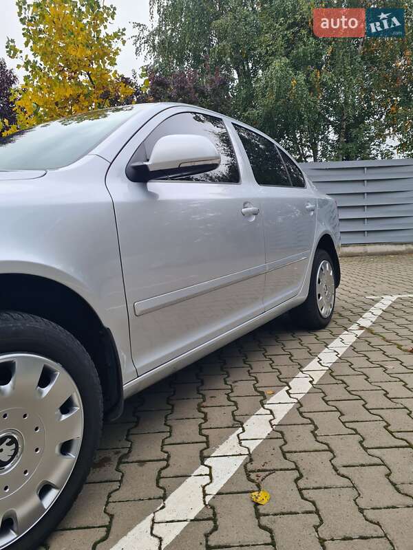 Ліфтбек Skoda Octavia 2011 в Києві фото 6 Ліфтбек Skoda Octavia 2011 в Києві