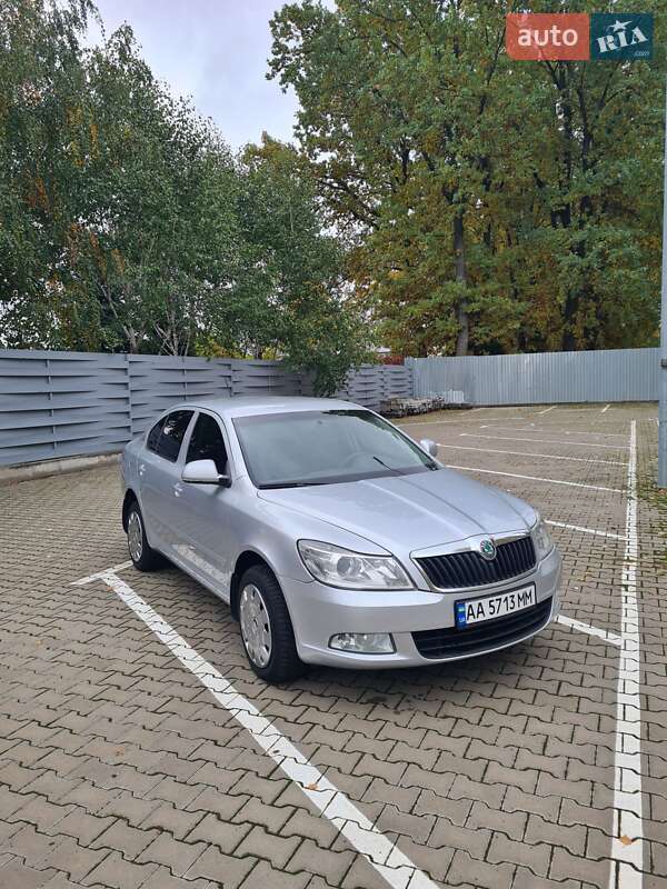 Ліфтбек Skoda Octavia 2011 в Києві фото 10 Ліфтбек Skoda Octavia 2011 в Києві