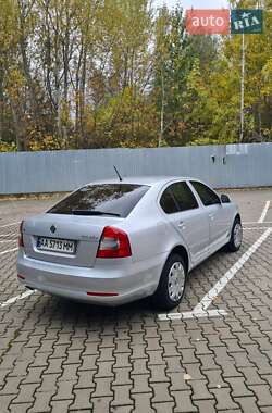 Лифтбек Skoda Octavia 2011 в 