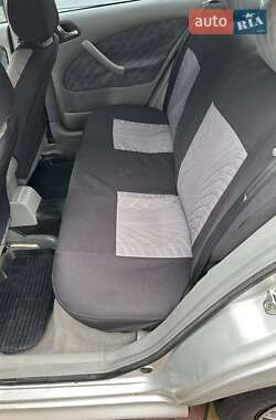 Лифтбек Skoda Octavia 1999 в 
