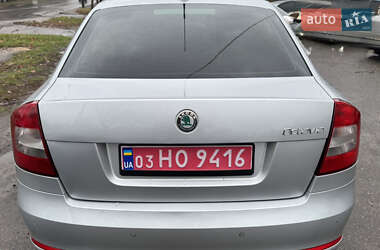 Лифтбек Skoda Octavia 2009 в 