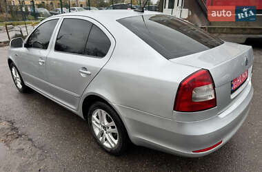 Лифтбек Skoda Octavia 2009 в 