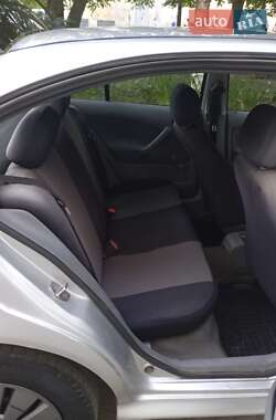 Ліфтбек Skoda Octavia 1999 в 