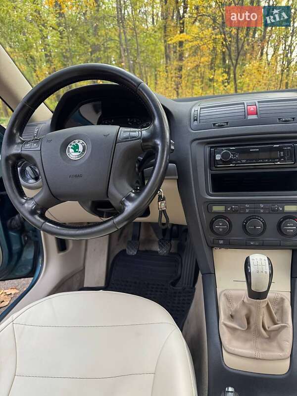 Ліфтбек Skoda Octavia 2004 в Супрунівці