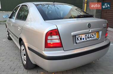 Ліфтбек Skoda Octavia 2005 в  фото 7 Ліфтбек Skoda Octavia 2005 в