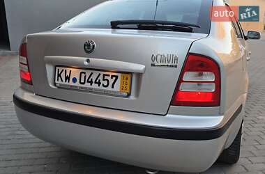 Ліфтбек Skoda Octavia 2005 в  фото 9 Ліфтбек Skoda Octavia 2005 в