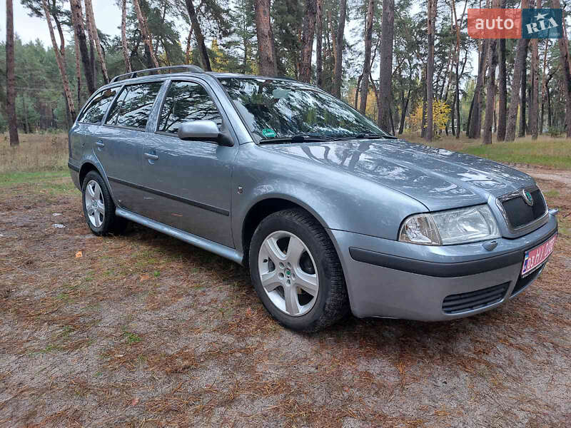Универсал Skoda Octavia 2004 в Ахтырке