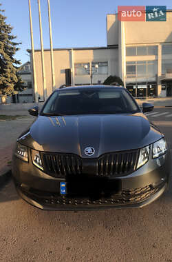 Універсал Skoda Octavia 2019 в Ужгороді